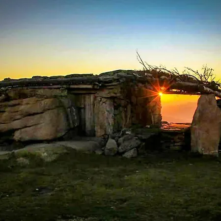 Comfortable House In Lindoso, Stunning Mountain View מולדו