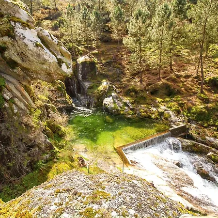 بيت للعطل Comfortable House In Lindoso, Stunning Mountain View