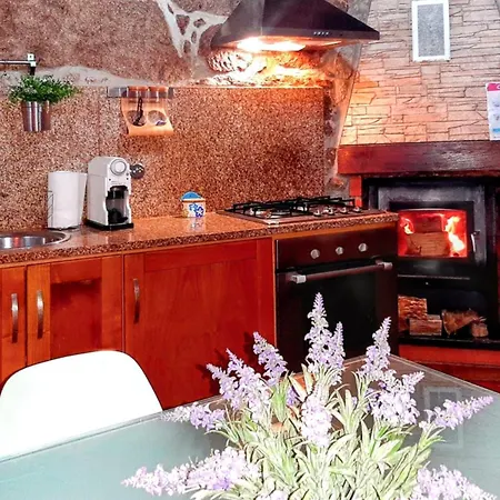 Comfortable House In Lindoso, Stunning Mountain View בית נופש *