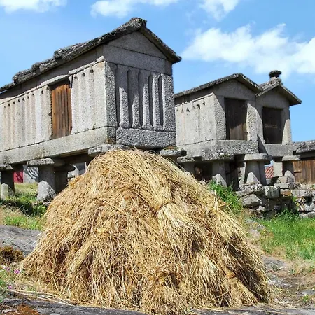 펜션 Comfortable House In Lindoso, Stunning Mountain View *