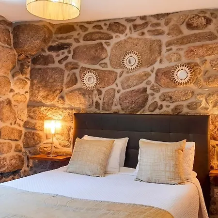 Comfortable House In Lindoso, Stunning Mountain View 펜션 몰레도