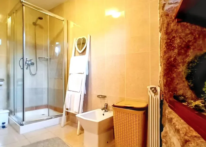 Comfortable House In Lindoso, Stunning Mountain View 몰레도