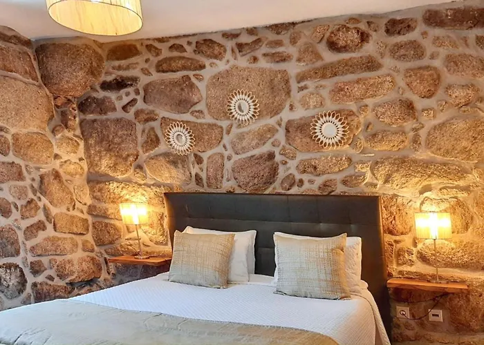 Comfortable House In Lindoso, Stunning Mountain View 펜션